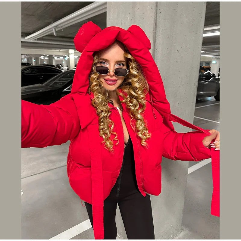 Piumino orecchie Savebla rosso aperto con cintura in tessuto — Dream Shop