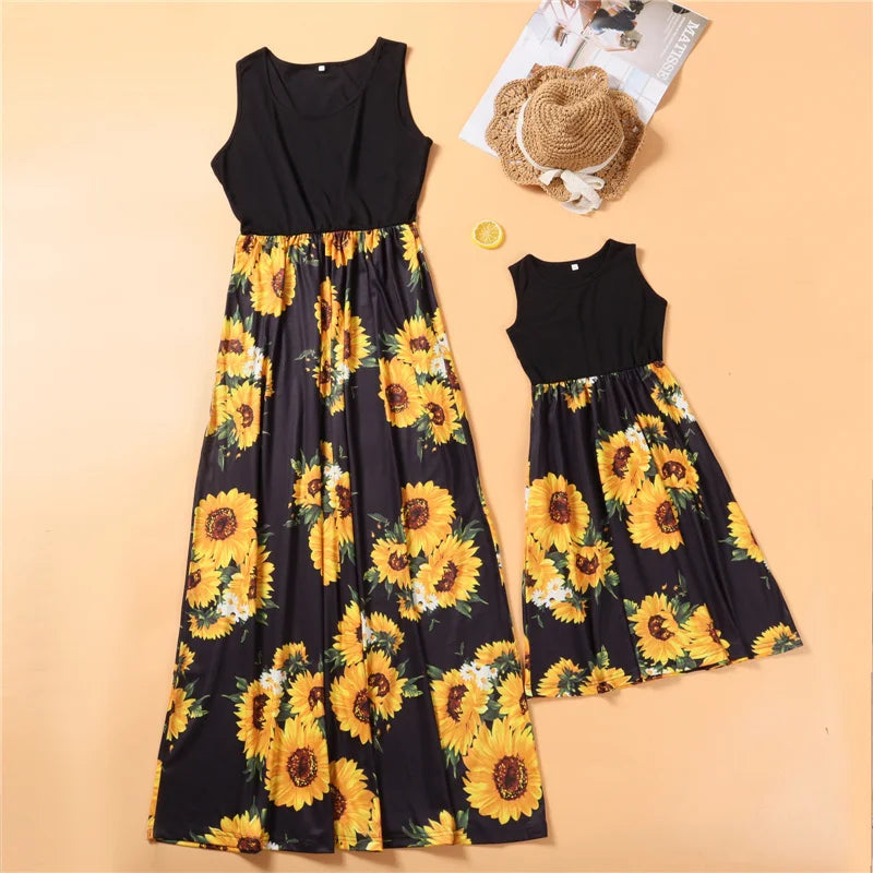 Coordinato mamma figlia Sunflower — dettaglio abito girasole nero | Dream Shop
