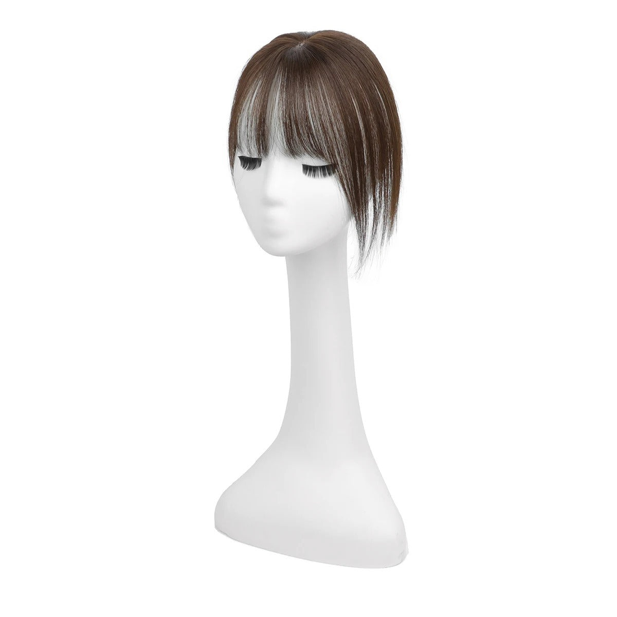 Topper avec frange cheveux naturels châtain sur mannequin | Dream Shop