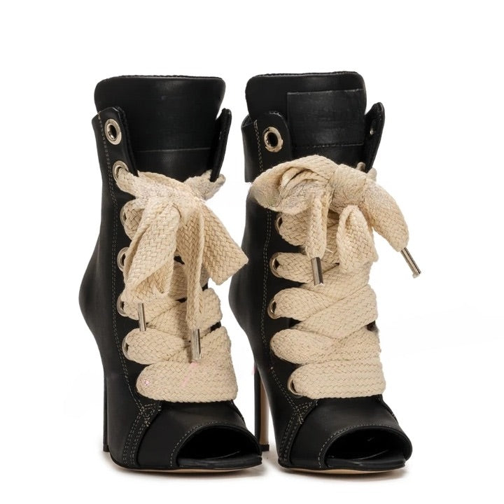 Tronchetto Sportyspice nero con lacci in corda beige | Dream Shop