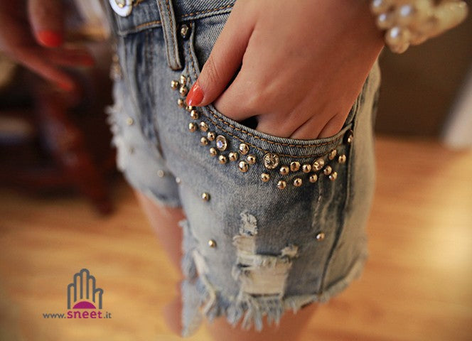 Pantalones cortos desgastados