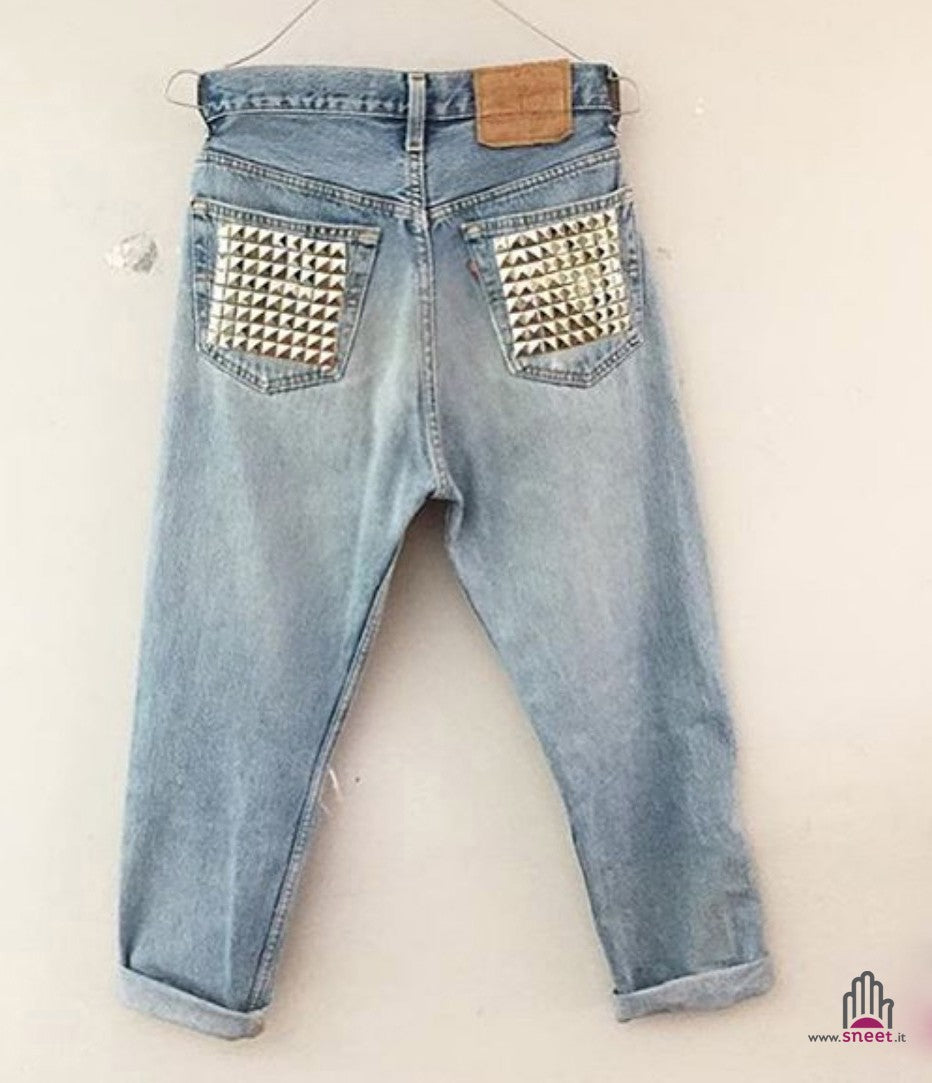 Levis 501 backstudded