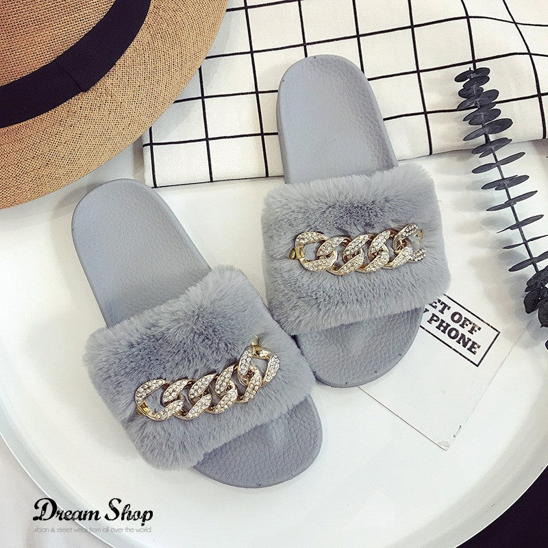 Ciabattine peluches catena