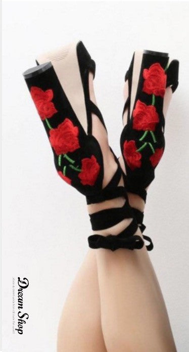 Tacchi red roses ricamo