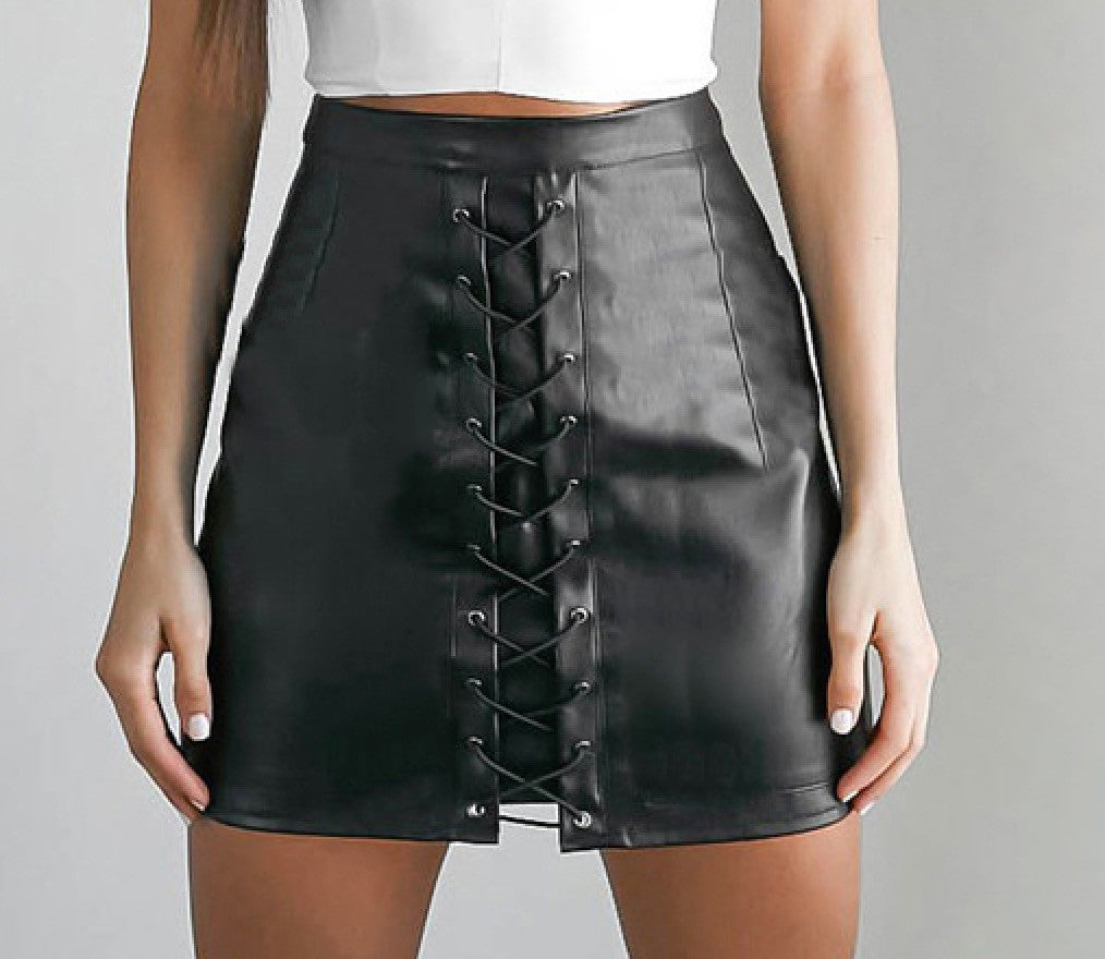 Minigonna ecopelle bondage