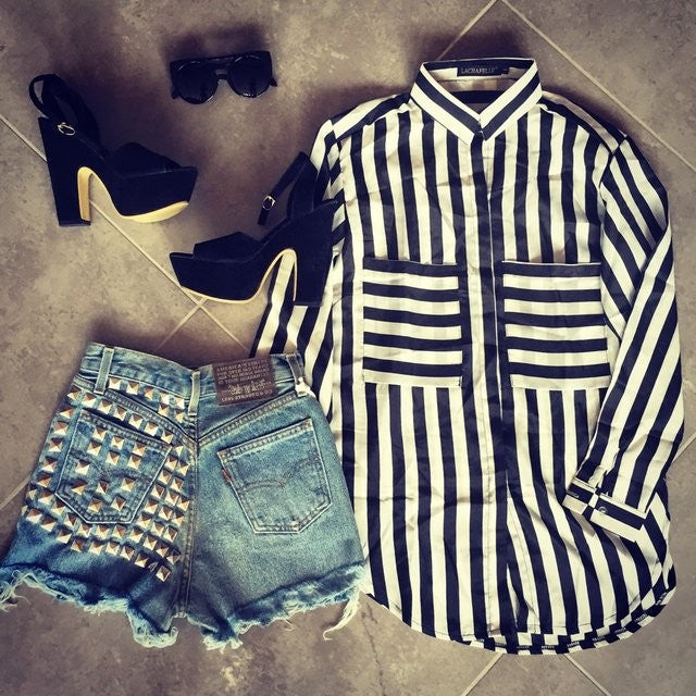 Camisa a rayas blancas y negras