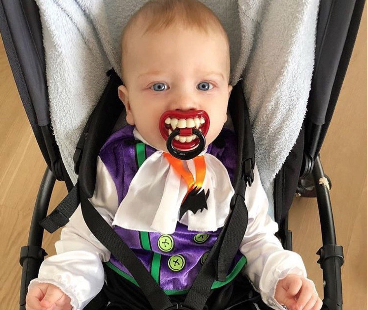 Ciuccio con dentoni A