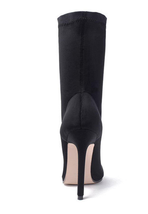 Stivaletto con calza