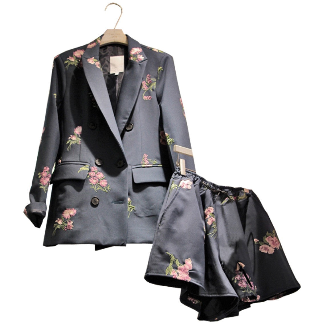 Completo blazer shorts fiori