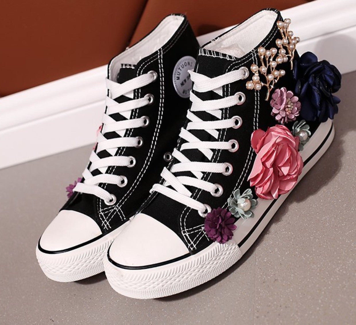 Sneakers wedding pearl