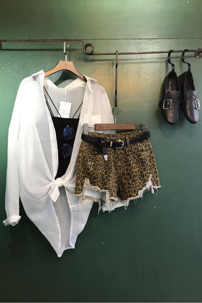 Shorts leopardato denim sfrangiato
