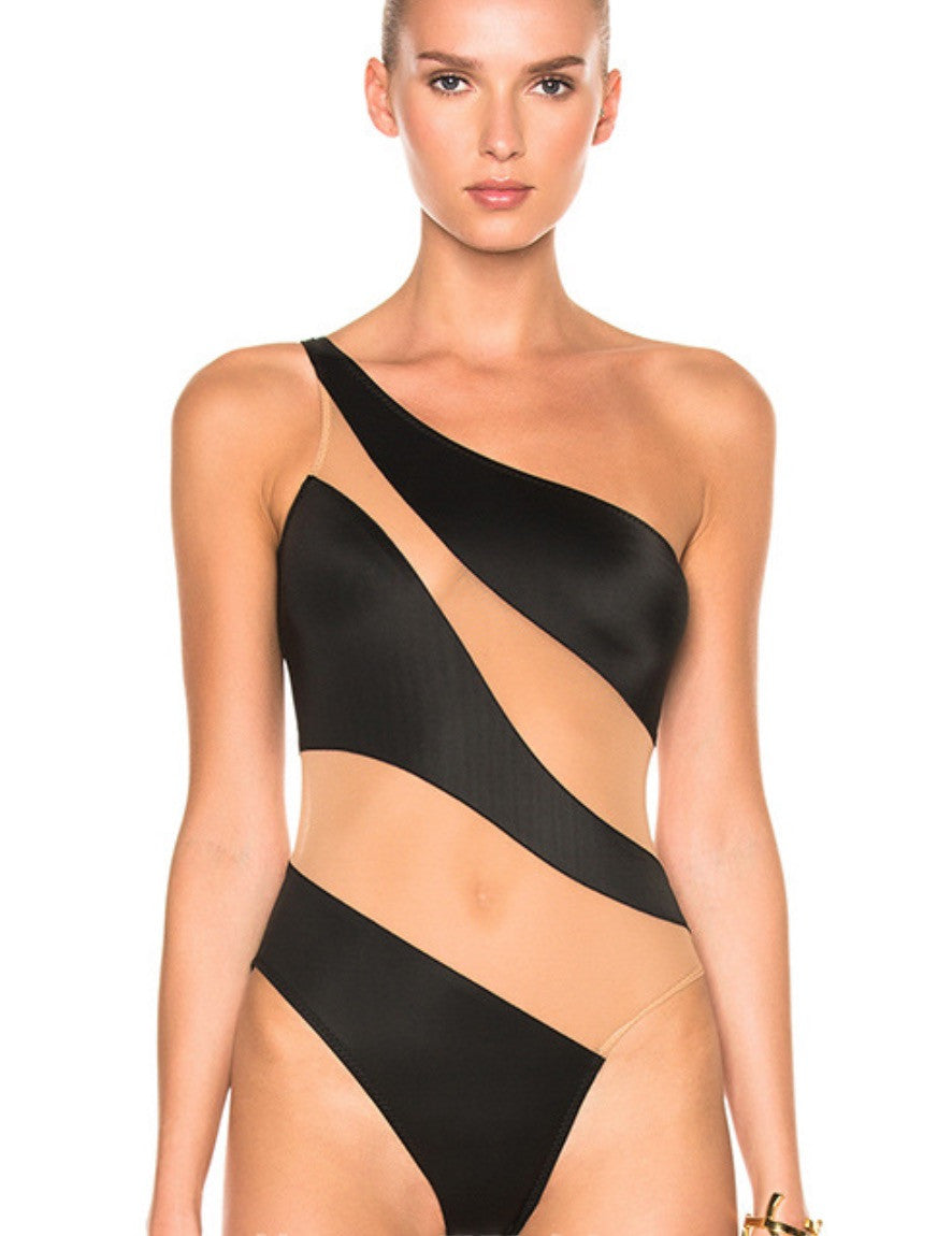Monokini twist