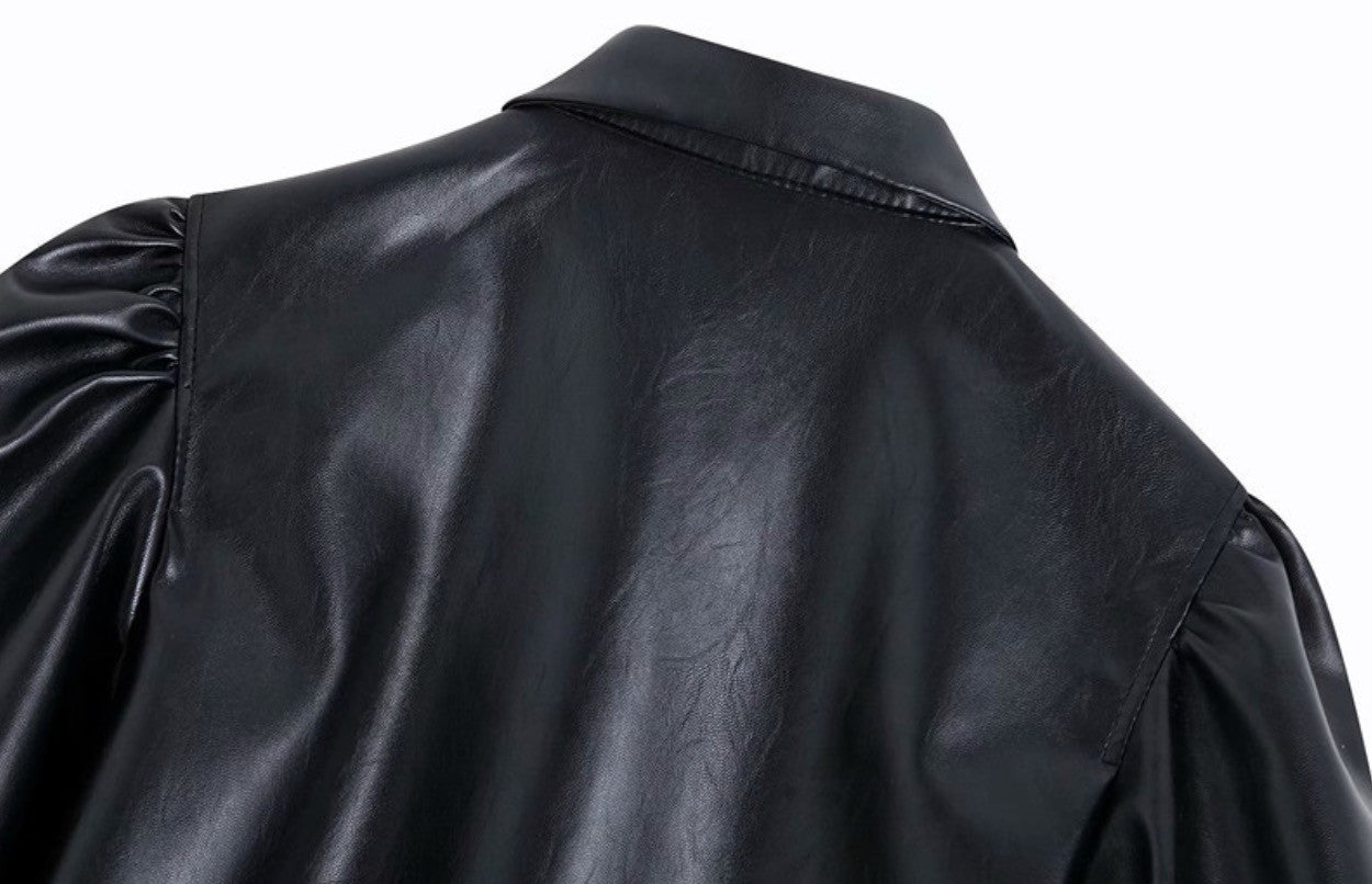 Camicia ecopelle maniche a sbuffo