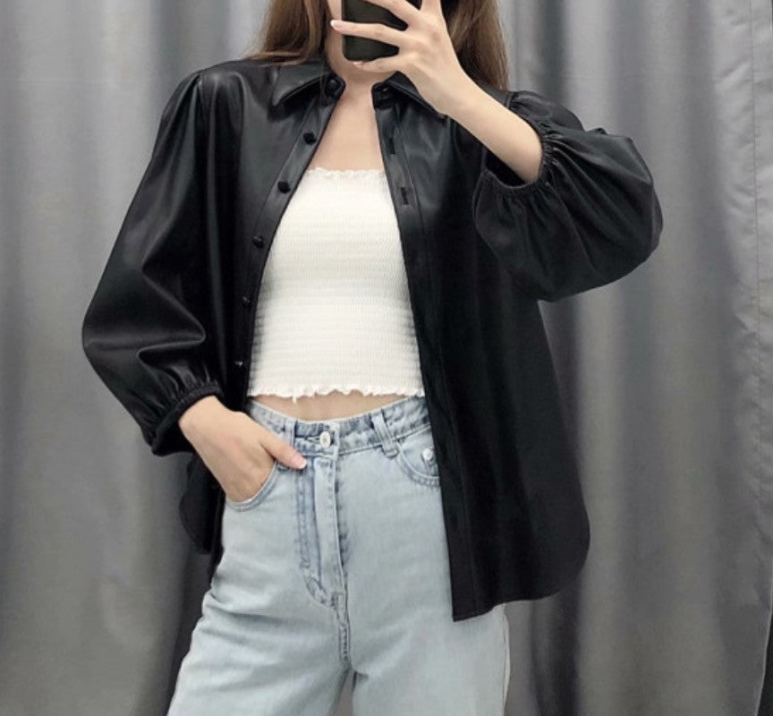 Camicia ecopelle maniche a sbuffo