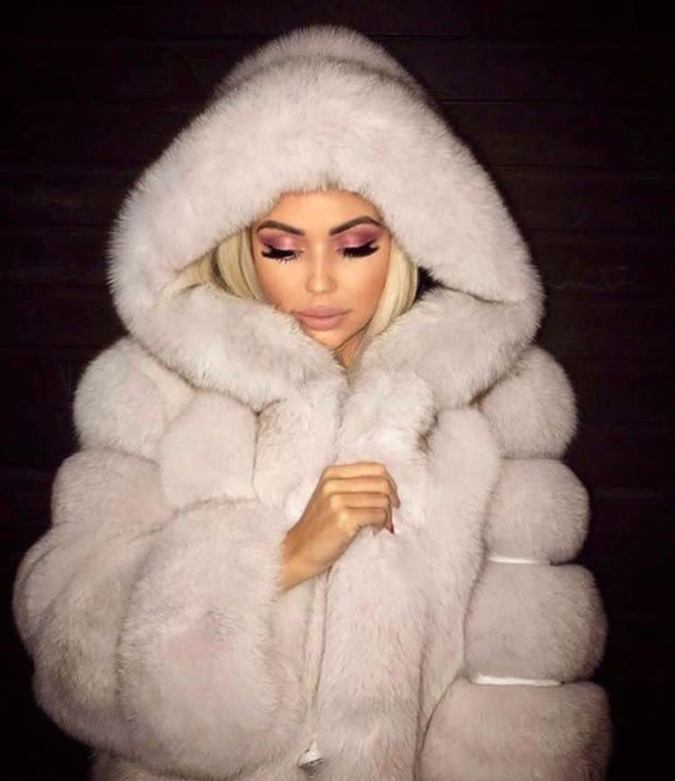 Pelliccia cappuccio Daihana