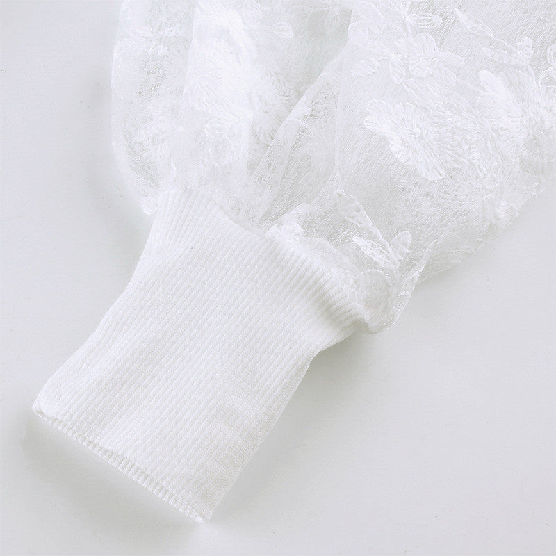 Maglia maniche a sbuffo pizzo rose