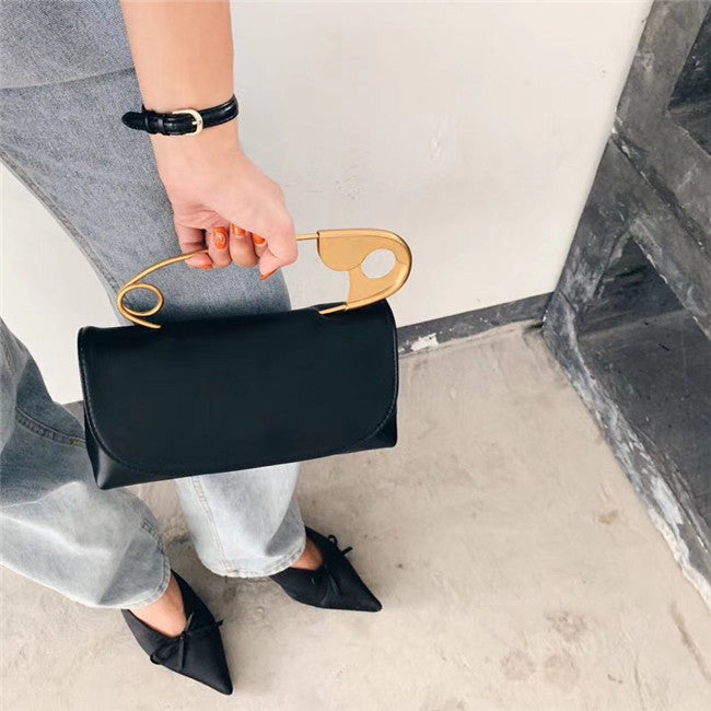 Pochette maxi spilla