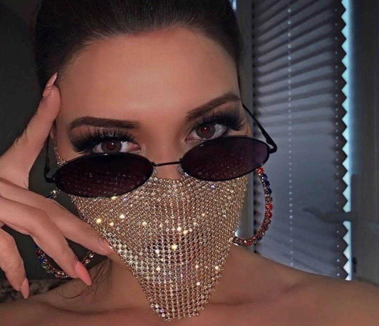 Mascherina di strass triangolo