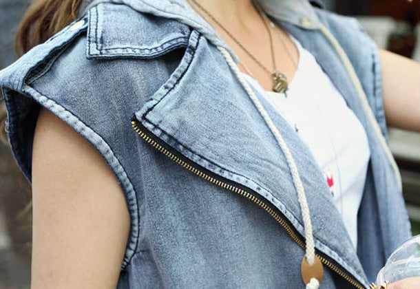 Unhinged in Karla jeans