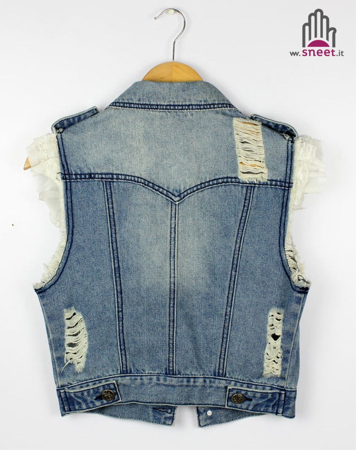 Unhinged in Lers jeans