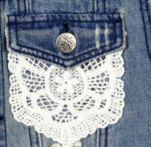 Unhinged in Lers jeans