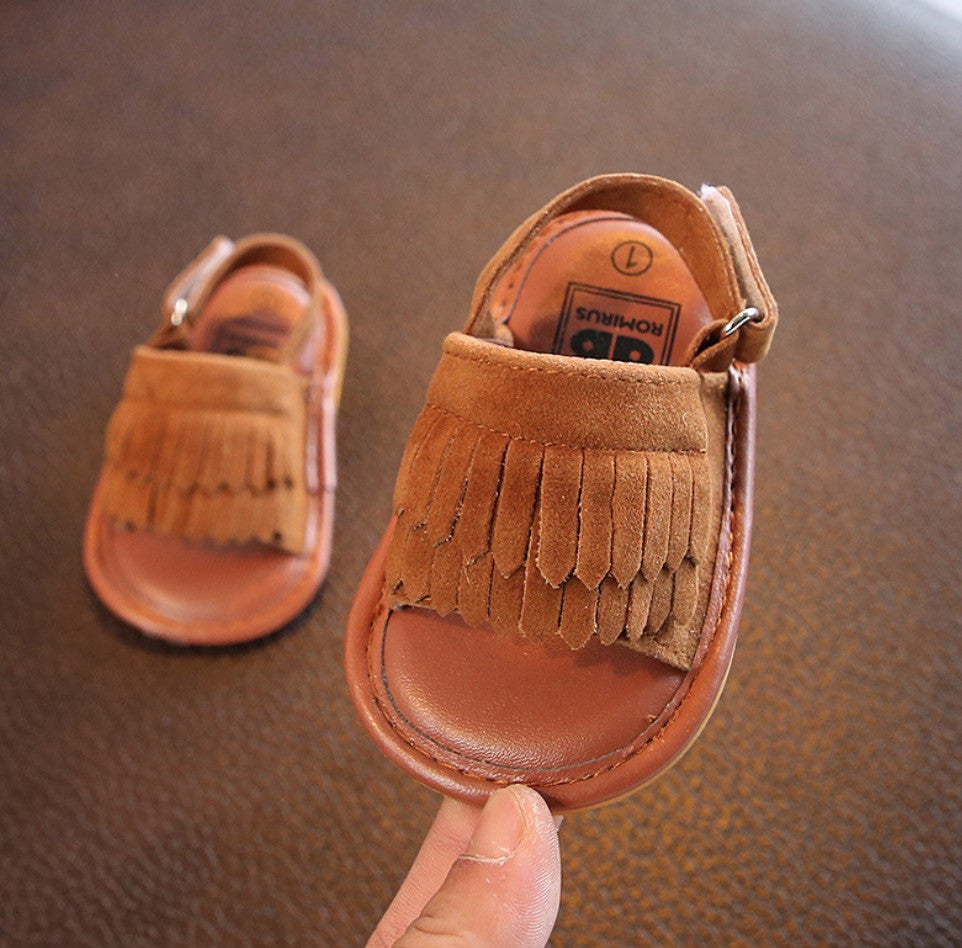 Sandaletti neonata con frangette