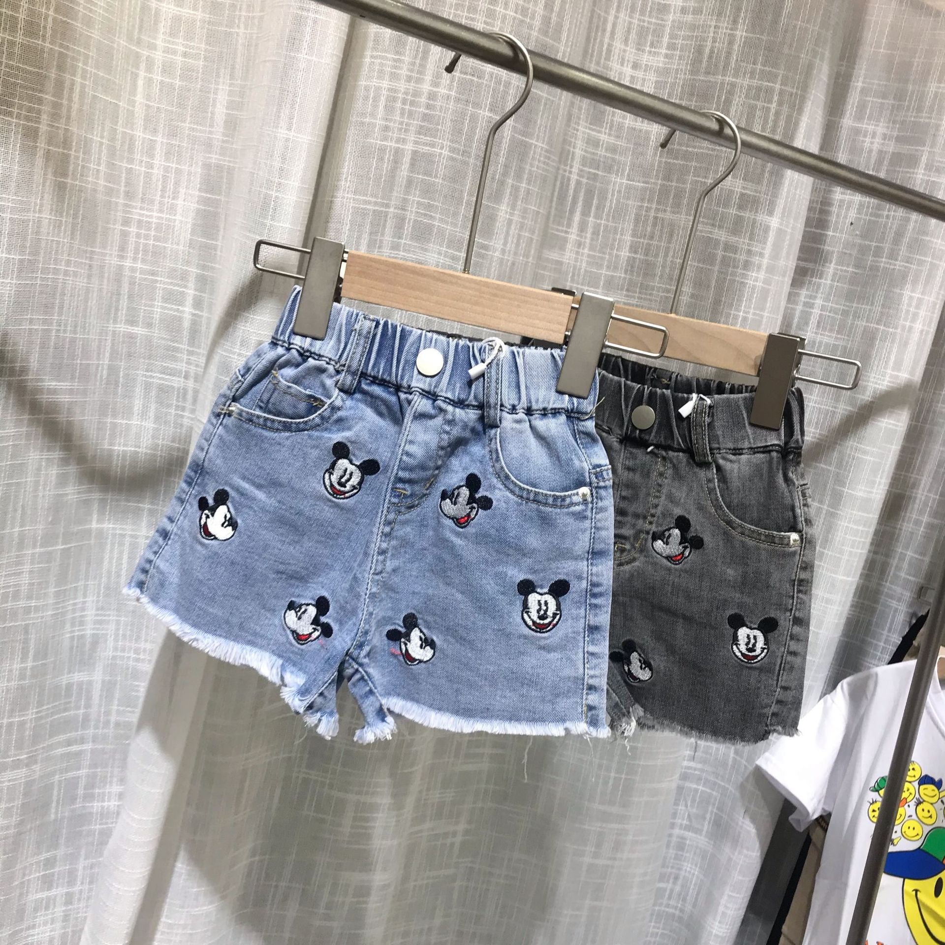 Shorts bimbo too many micky