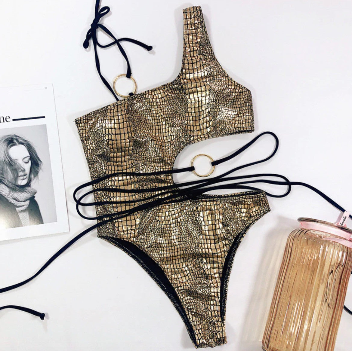 Monokini gold pyton