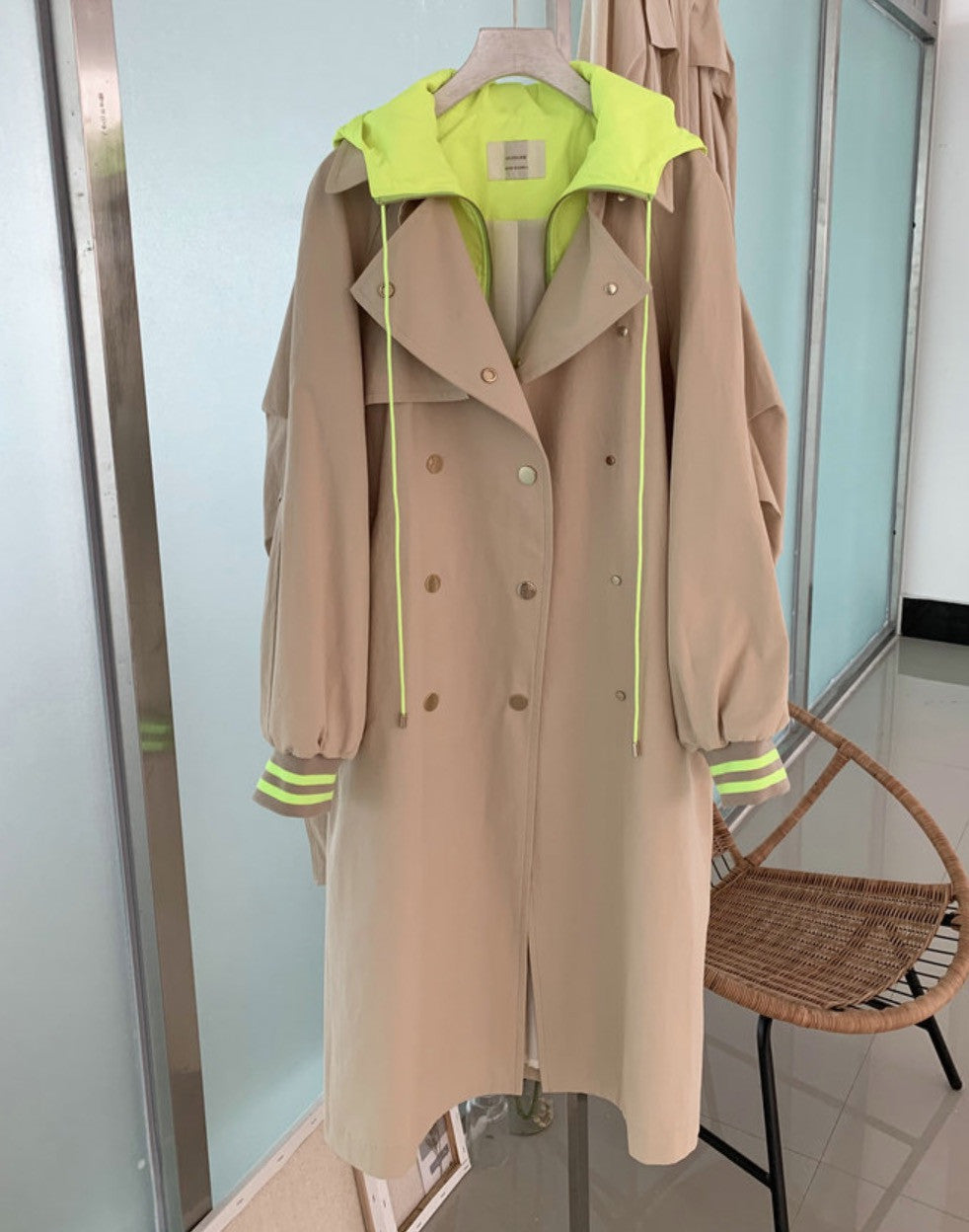 Trench Fluohood