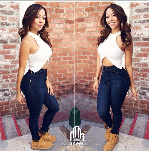 vaqueros ajustados de mezclilla oscura