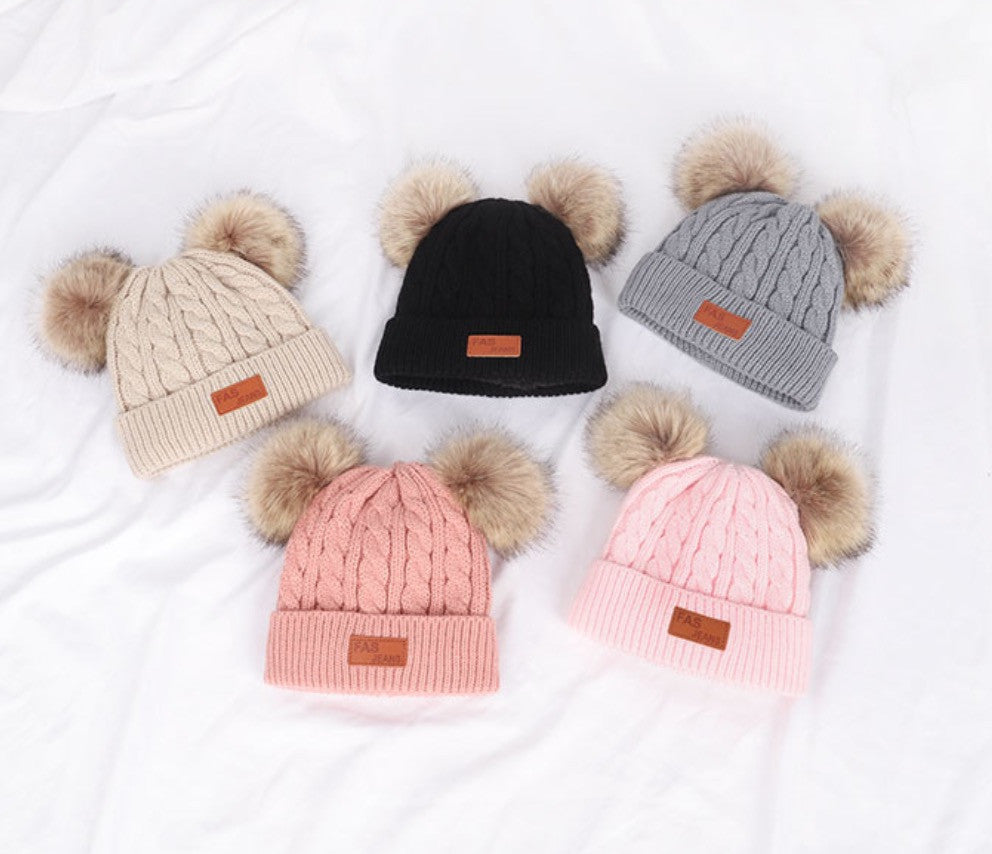 Cappellino double pon-pon treccia baby