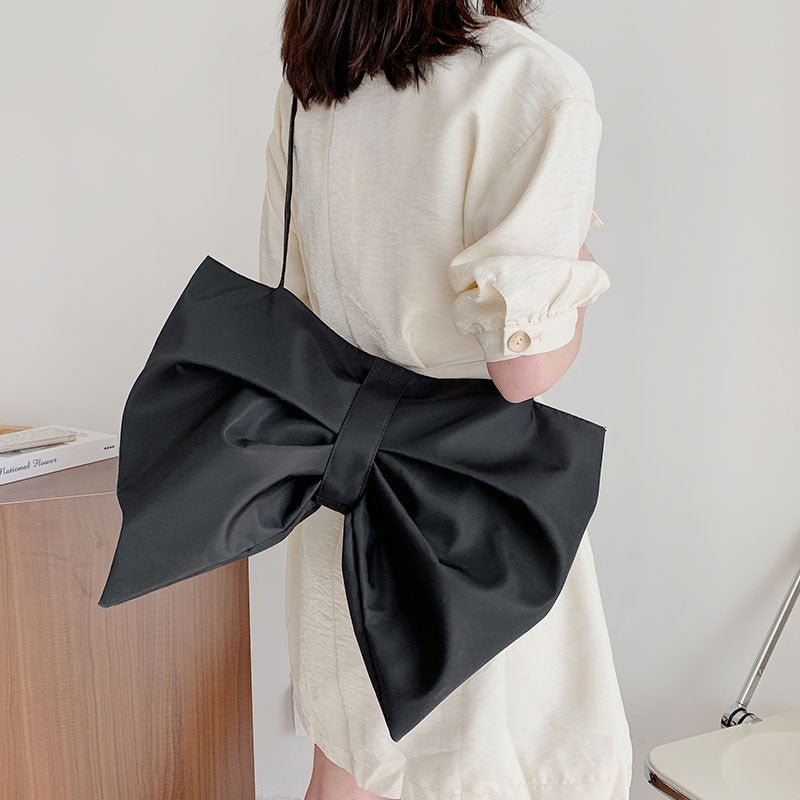 Borsa tracolla fioccone