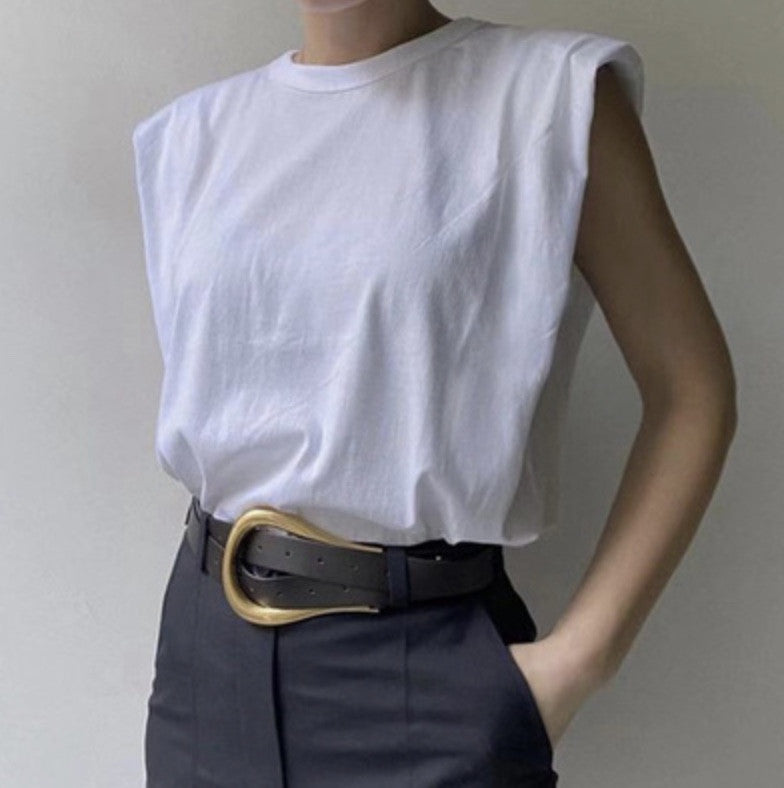 Canotta con spalline imbottite