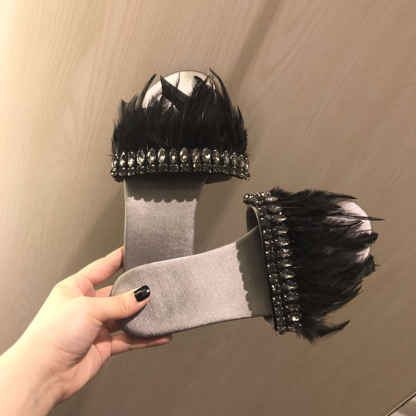 Ciabattine plumage e strass