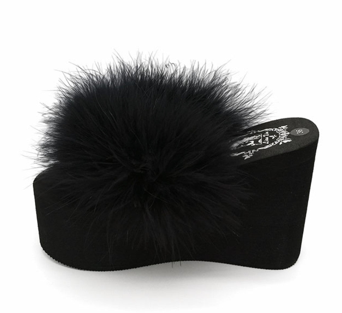 Ciabatte platform piume