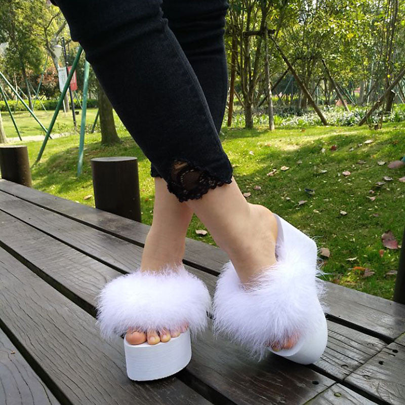 Ciabatte platform piume