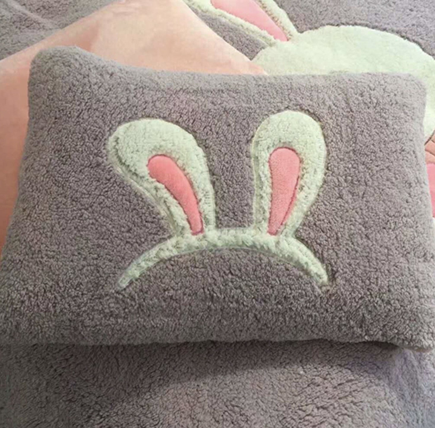 Set letto pelosi peluchosi