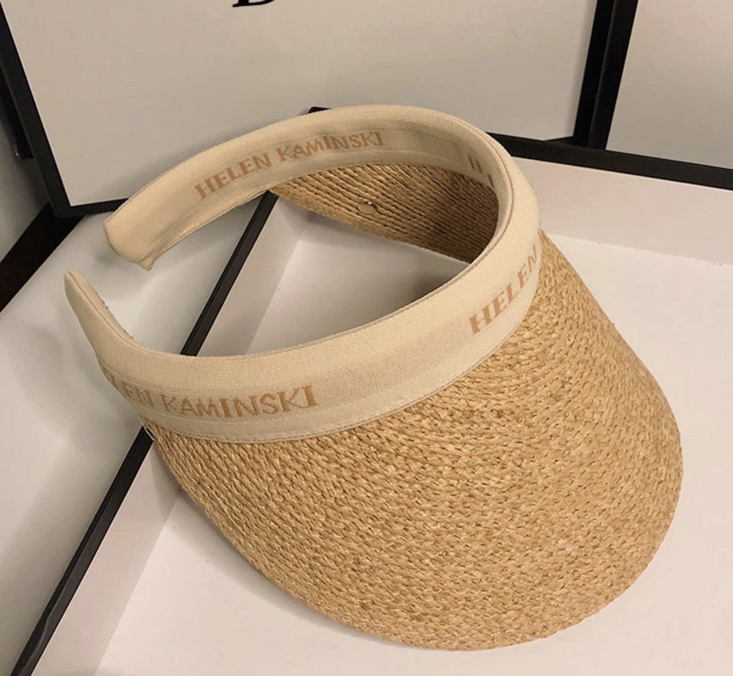 Visiera in paglia Helen