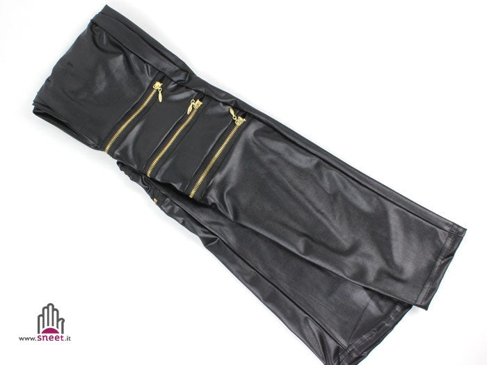 Pantalones con cremallera de piel sintética