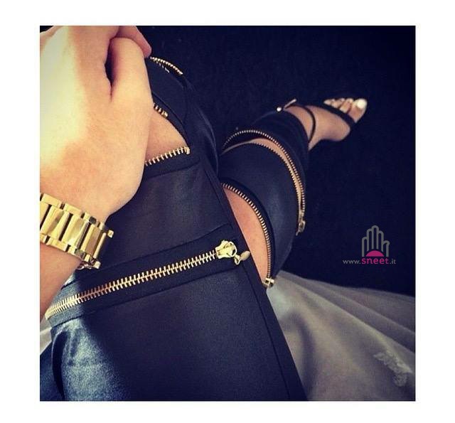 Pantalones con cremallera de piel sintética