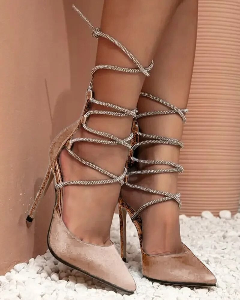 Decoltè strass string