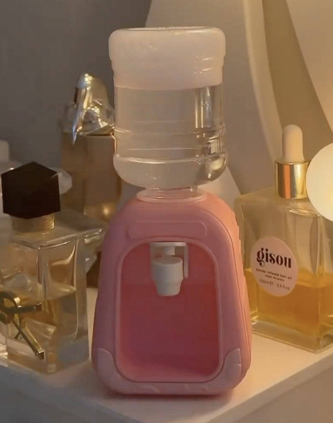 Mini dispenser skincare