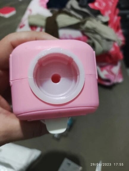 Mini dispenser skincare