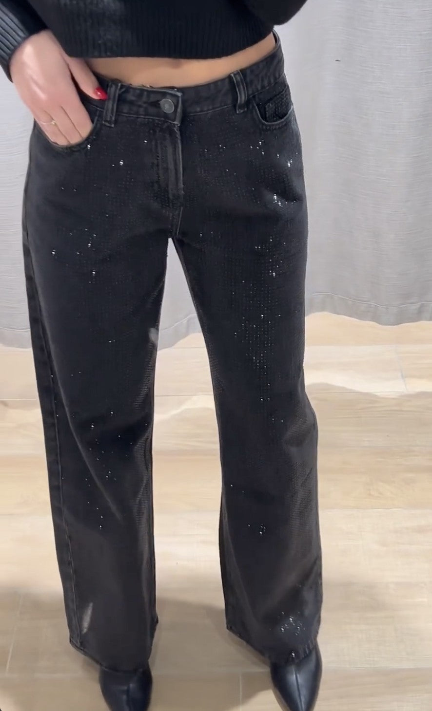 Black-strass denim streight