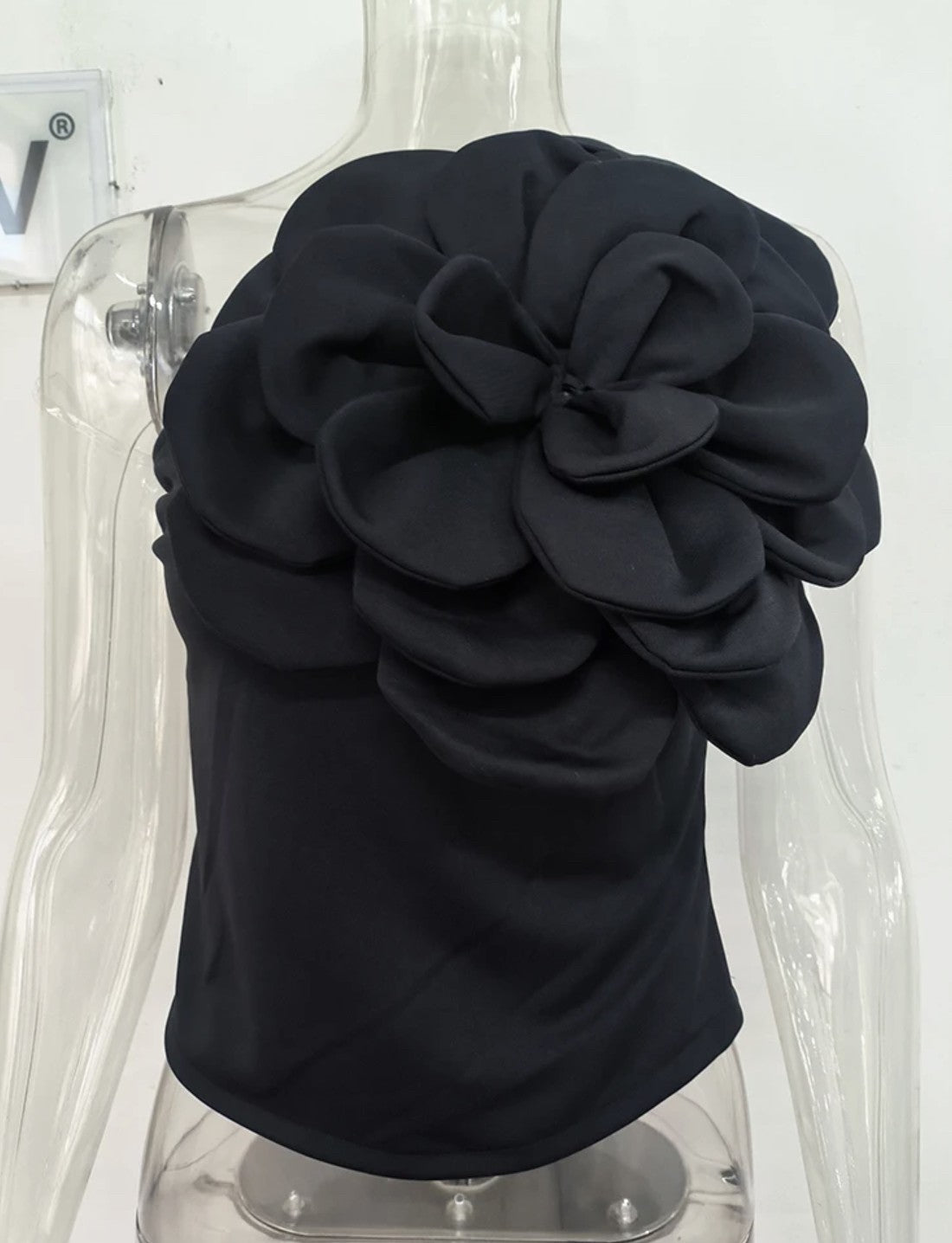 Top super fiore spalla