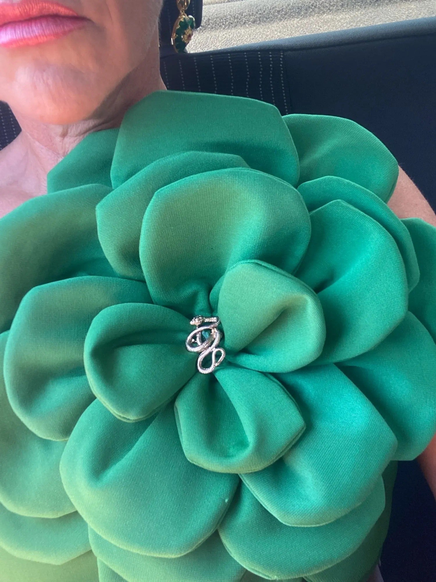 Top super fiore spalla