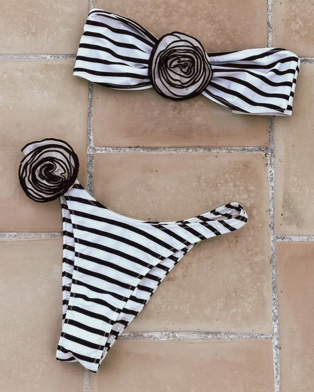 Bikini fiore bicolor fascia