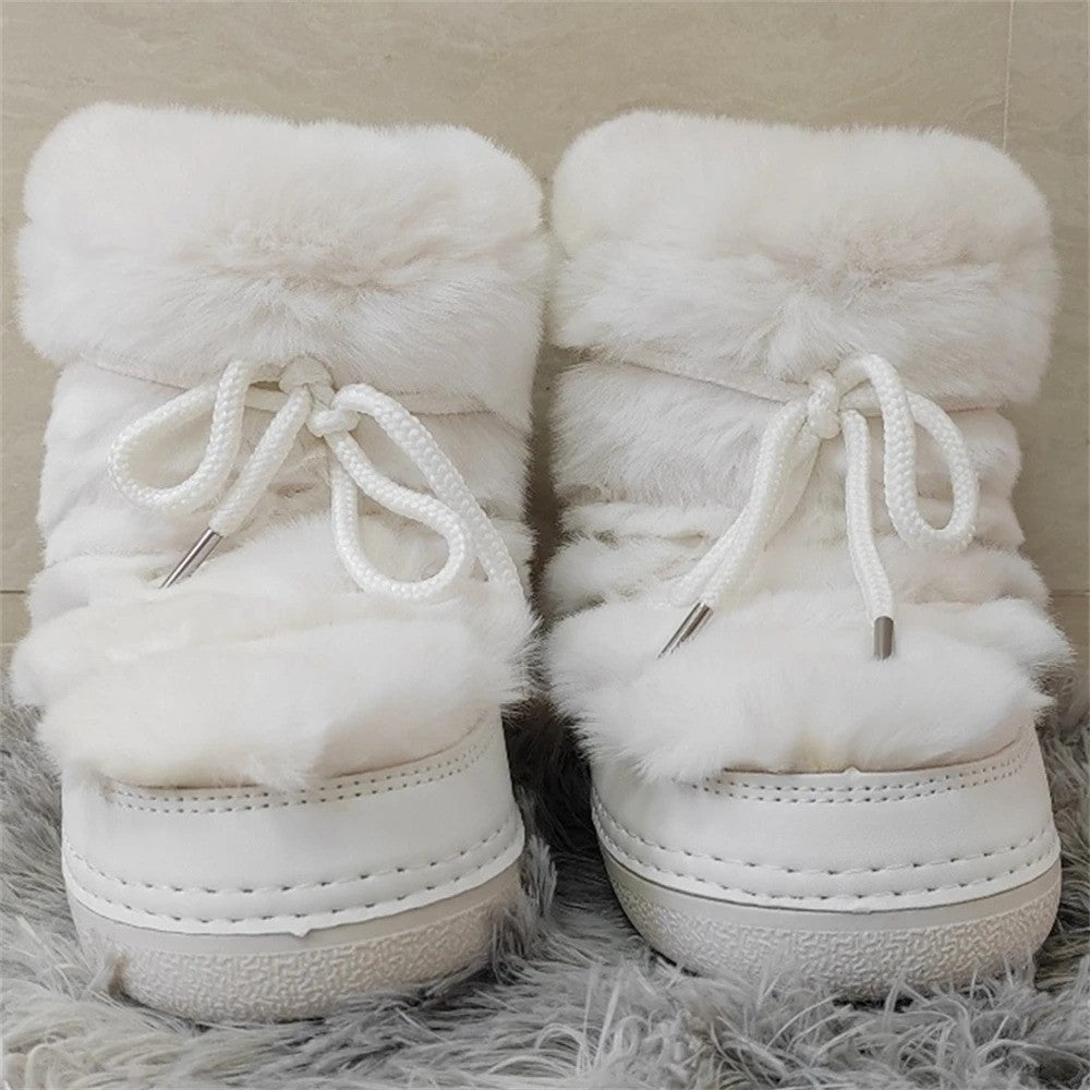 Moon boots pelosi Kortin