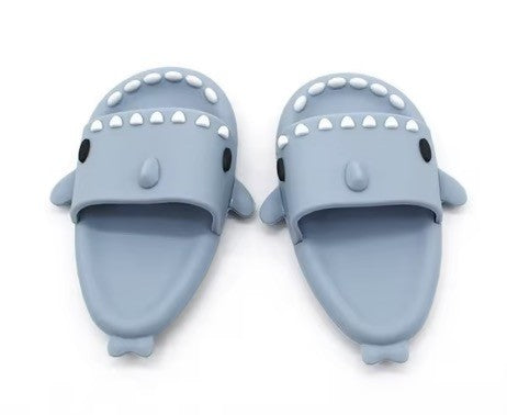 Ciabatte squalo per Labubu