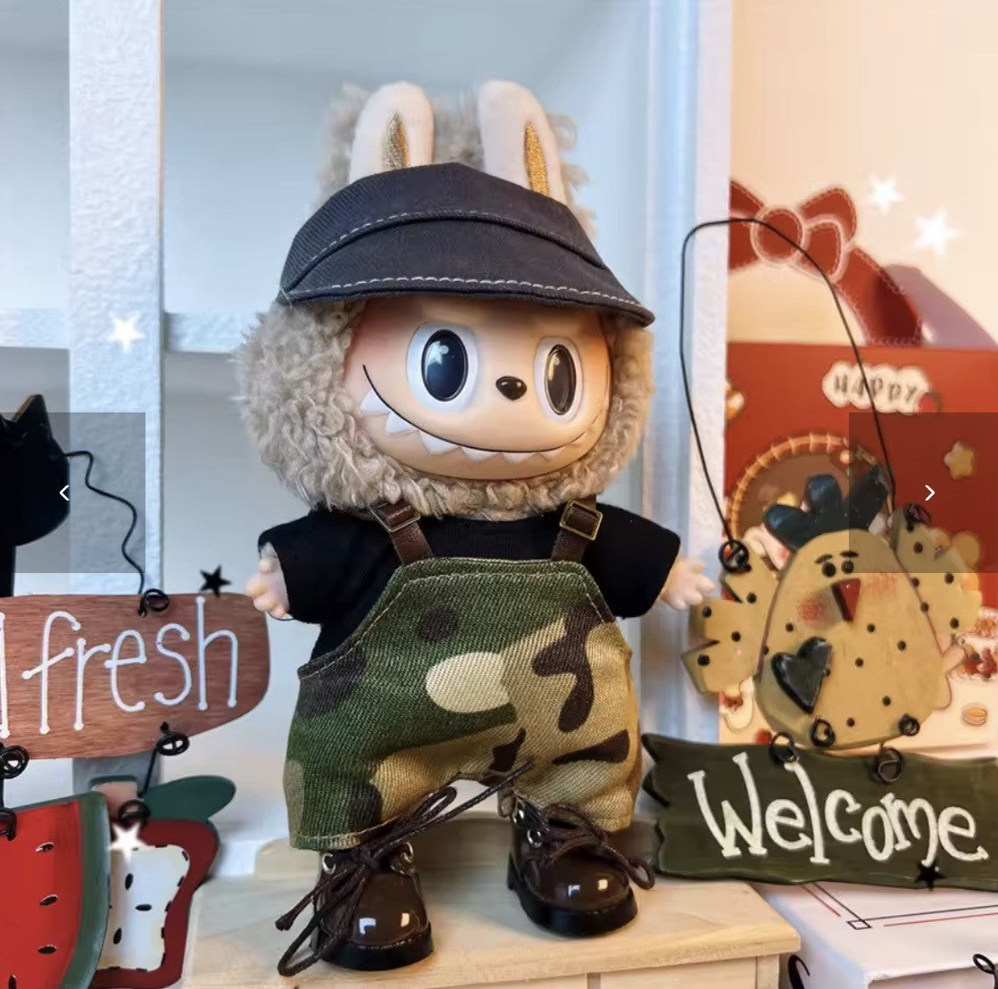 Sneackers per Labubu